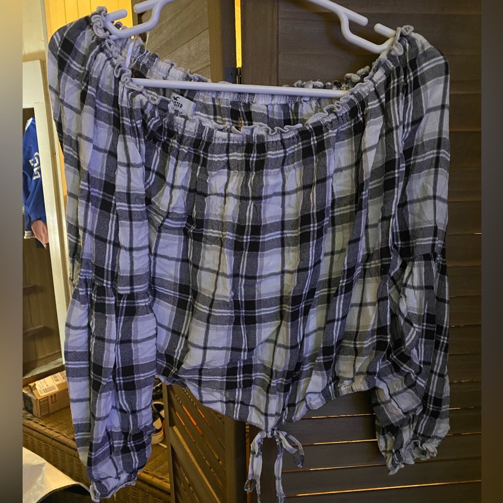 Hollister crop top